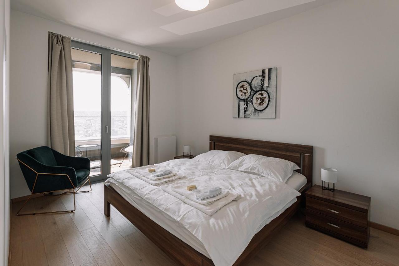 Skau Blue Residence In Sky Park 21 Floor 2 Tower Panoramic View Free Parking Bratislava Exteriér fotografie
